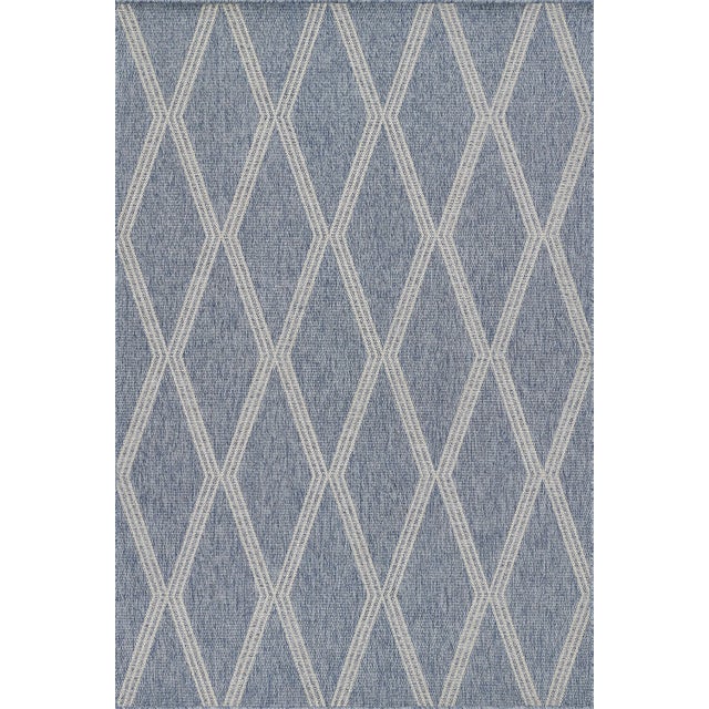 Momeni Contemporary Indoor/Outdoor Hampton Inlet Rug in Blue, 6'6" x 9' For Sale