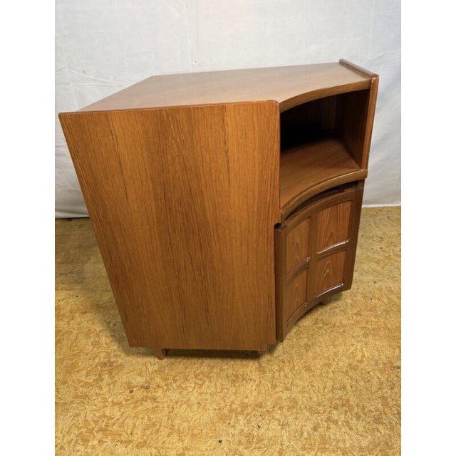 Mid-Century Modern Teak Corner Cabinet from Nathan, 1960s For Sale - Image 9 of 11