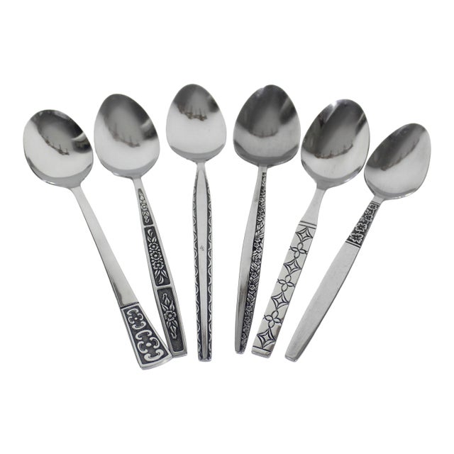 Vintage Mid Century Modern Stainless Steel Soup or Table Spoons, Mismatched Table Setting - Set of 6 For Sale
