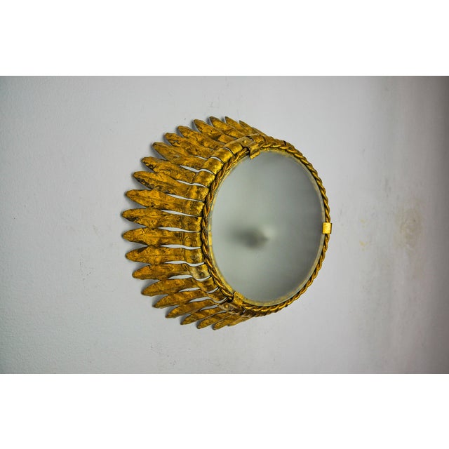 Hollywood Regency Sun Wall Lamp in Metal and Gold Leaf from Ferro Arte, Spain, 1960 For Sale - Image 3 of 7