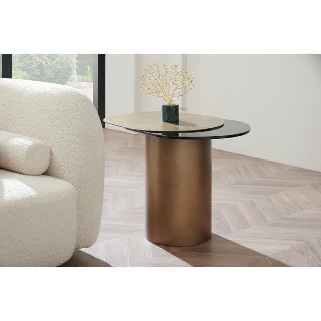 Set of 3 Modern Irregular Shaped Kaylee Coffee Table Set in Brass For Sale - Image 13 of 14