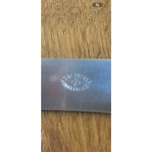 Art Deco Knives with Wooden Handles and Engraved Metal Ferrules in Two Boxes from As du Trèfle, 1930, Set of 24 For Sale - Image 4 of 8