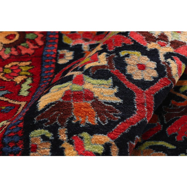 Late 19th Century Persian Bakhtiari Rug, 05'00 X 14'06 For Sale In Dallas - Image 6 of 10