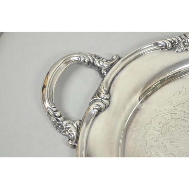 Victorian Vintage Reed & Barton 1820 Victorian Silver Plated Oval Serving Platter Bar Tray For Sale - Image 3 of 16