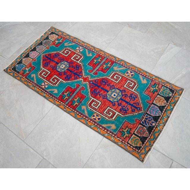 1970s Vintage Hand Knotted Turkish Small Rug Kitchen Mat Entry Decor 2x4 Ft Approx For Sale - Image 10 of 11