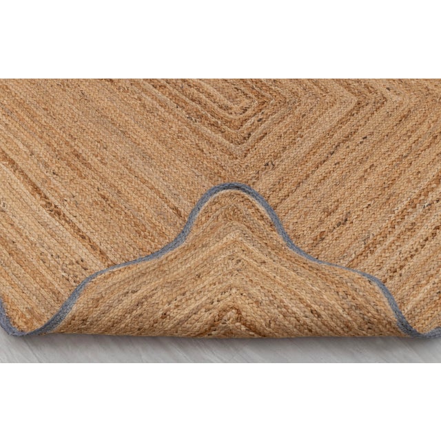 5x7Ft. Grey Wave Scallop Jute Rug For Sale - Image 9 of 12