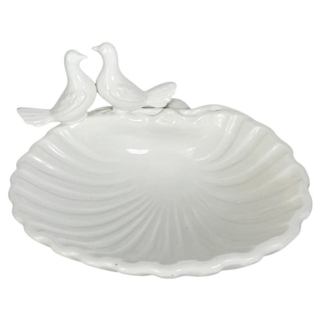 Large White Ceramic Seashell Catchall with Bird Decoration, 1960 For Sale - Image 12 of 12
