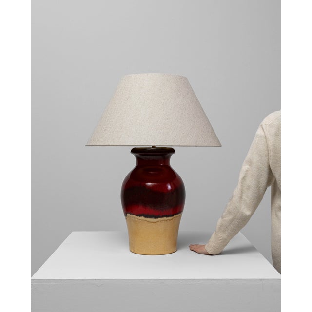 20th Century German Red And Tan Ceramic Table Lamp For Sale - Image 4 of 18