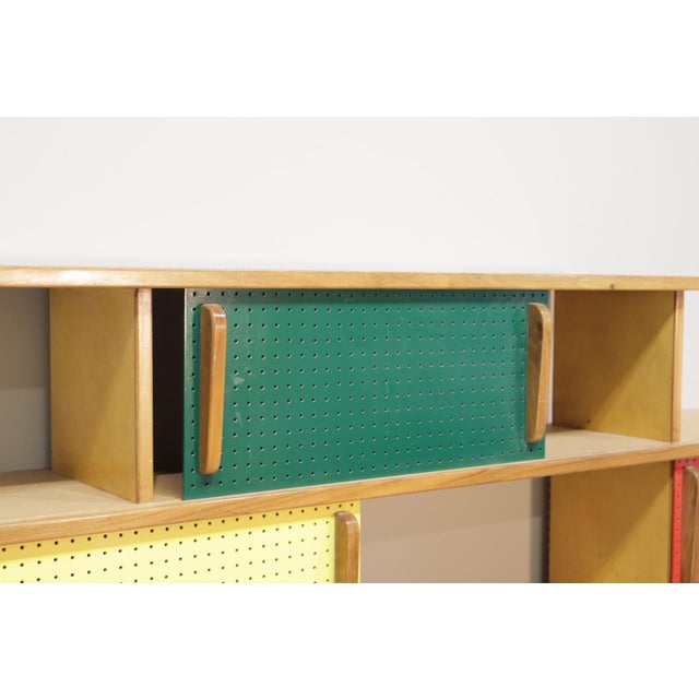 Wall Hanging Bookcase by Charlotte Perriand, 1960 For Sale - Image 9 of 15