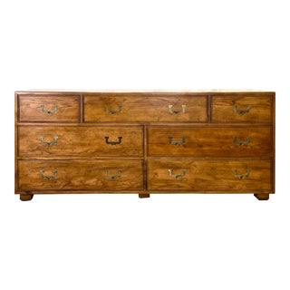 Vintage Mid-Century Campaign Style Henredon Artefacts Collection Chest of Drawers For Sale