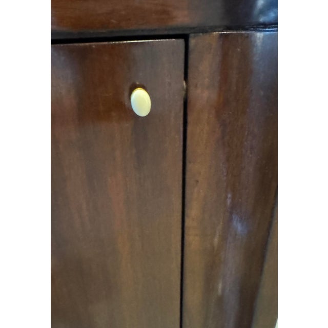 Barbara Barry for Henredon Reeded Walnut and Ivory Chest / Bar Cabinet For Sale In Washington DC - Image 6 of 12