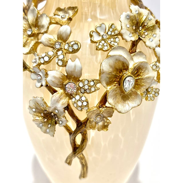 2010s Jay Strongwater Polly Vase Jeweled Enamel Flowers Swarovski Crystals Signed For Sale - Image 5 of 8