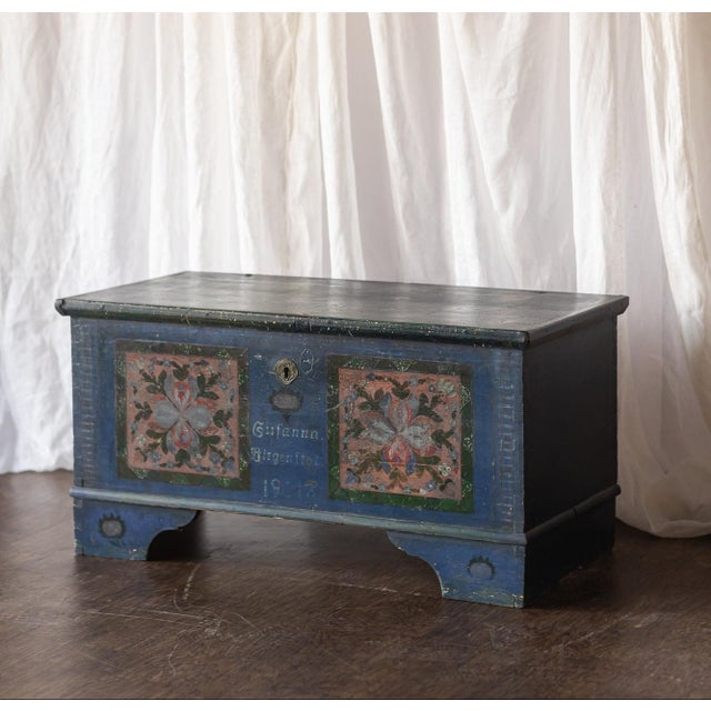 Antique Hand Painted Chest in Blue With Floral Motifs For Sale - Image 14 of 18