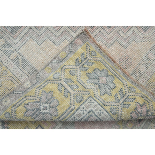 1970s Vintage Handmade Wool Cotton Pink Area Rug For Sale In San Francisco - Image 6 of 11