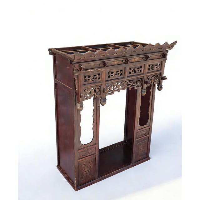 Chinese Early 19th Century Hand-Carved Altar Shrine For Sale - Image 3 of 3