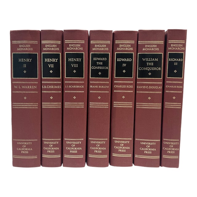 English Monarchs Hardback Books - Set of 7 For Sale