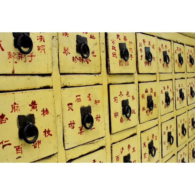 19th Century Chinese Apothecary Medicine Cabinet Yellow Lacquer 67 Drawers For Sale - Image 17 of 18