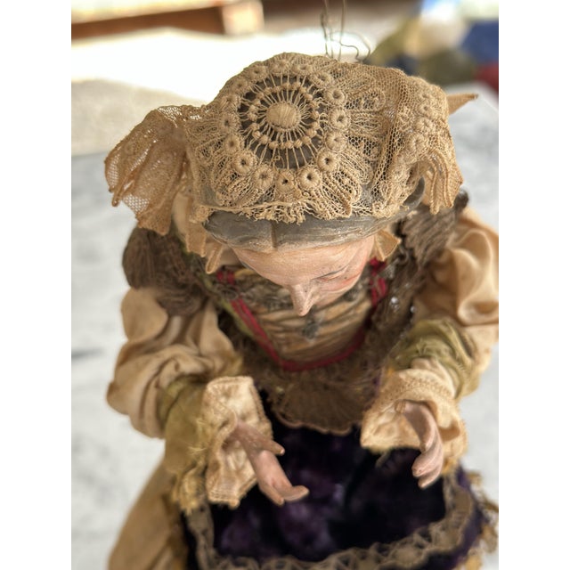 Neapolitan Nativity Woman in Traditional Dress Figure, 1780s For Sale - Image 11 of 18