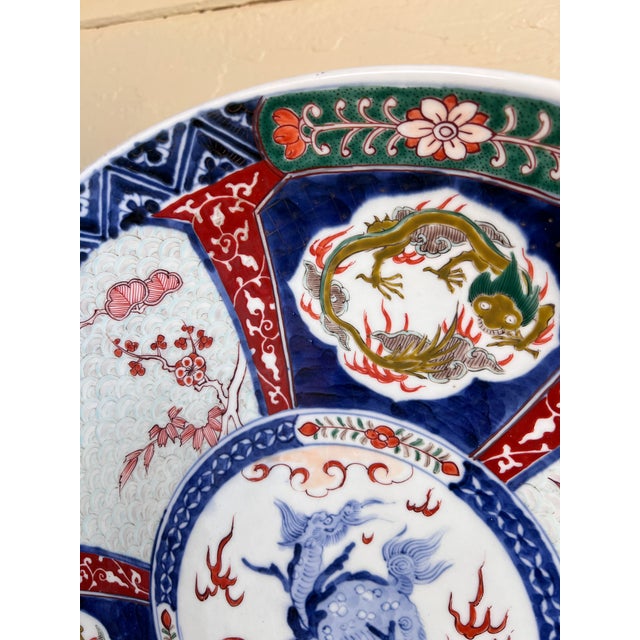 Antique 19th Century Large Japanese Imari Hand-Painted Porcelain Charger 18in For Sale - Image 9 of 17