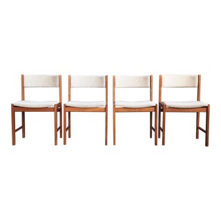 Classic Scandinavian Design Mid Century Danish Teak Chairs with Beige Cream Colored Wool - Set of 4 For Sale