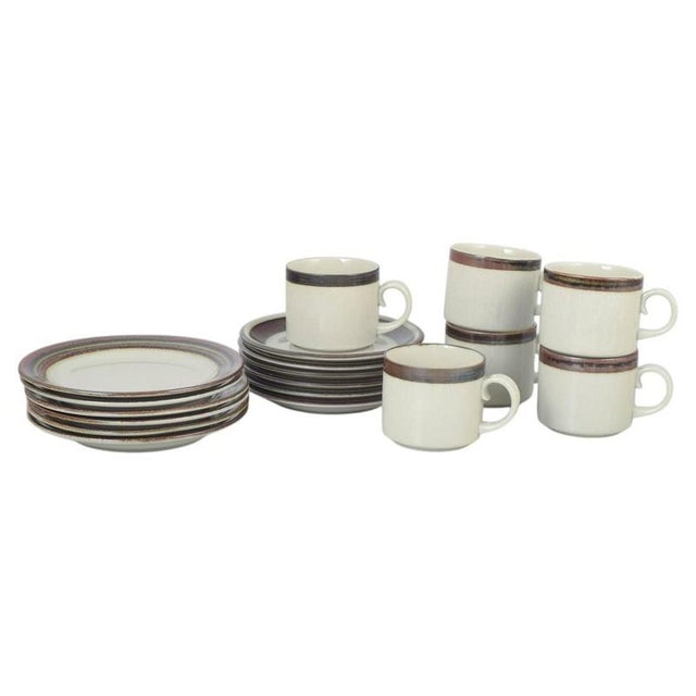 1970s Vintage Tea Cups with Saucers and Six Cake Plates, 1970s, Set of 18 For Sale - Image 5 of 5