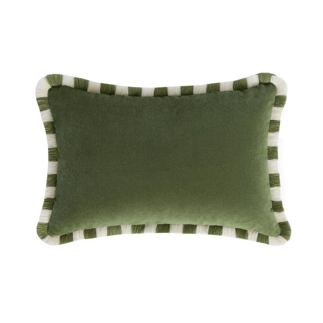 Early 21st Century Couple Bicolor Happy Cushions in White and Green Velvet from Lo Decor, Set of 2 For Sale - Image 5 of 7