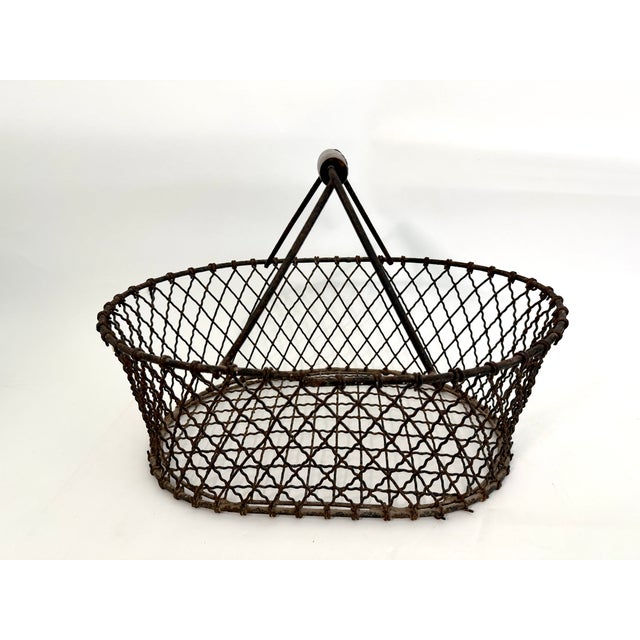 Vintage French Wire Gathering Basket W/ Wooden Grip For Sale In Los Angeles - Image 6 of 9