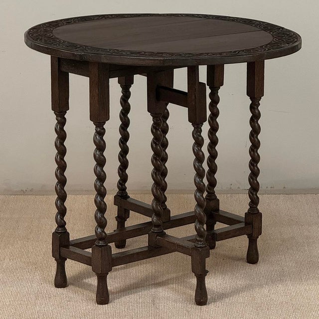 19th Century English Oak Gateleg Drop Leaf Occasional Table For Sale - Image 12 of 18