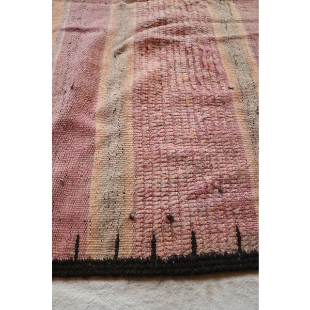 Moroccan Vintage Rug - 5'0" X 7'10" Ft For Sale - Image 4 of 7