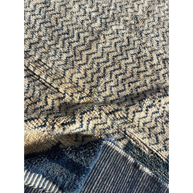 Moroccan Mrirt Beni Ouarain Rug, 1990 For Sale - Image 10 of 11