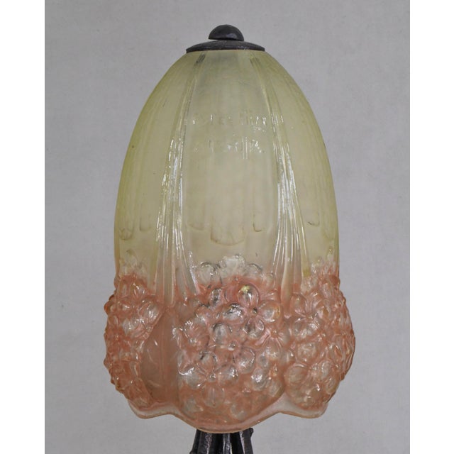 Hettier & Vincent Hettier Vincent & Muller Freres French Art Deco Hydrangea Lamp in Wrought Iron - 1920s For Sale - Image 4 of 10