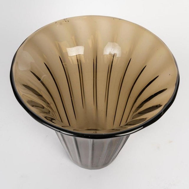 20th Century Smoky-Colored Vase from Daum Nancy For Sale - Image 3 of 7