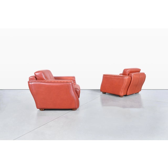 Mid-Century Modern Vintage Oversized Italian Leather Lounge Chairs by Formenti, 1980s For Sale - Image 3 of 12