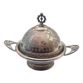 Meriden 1961 Silverplate Aesthetic Eastlake Domed Butter Dish With Glass Insert For Sale