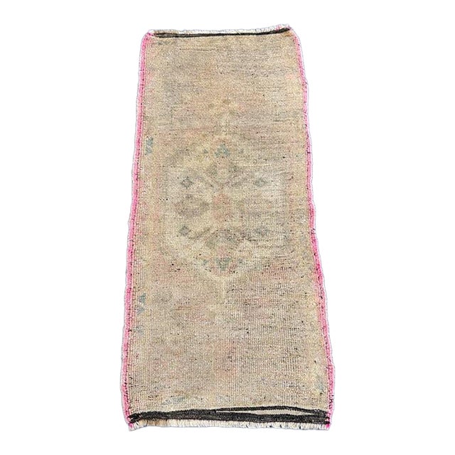 Turkish Yastik Rug 1'5" x 3'2" For Sale