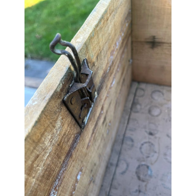 Antique Gluek Wooden Beer Crate For Sale In Minneapolis - Image 6 of 6