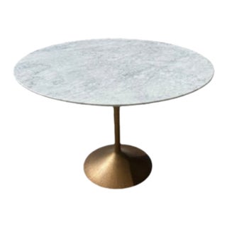 Rh Aero Stone Round Dining Table | Italian Carrara Marble Top, Antique Brass Base | Open Box For Sale