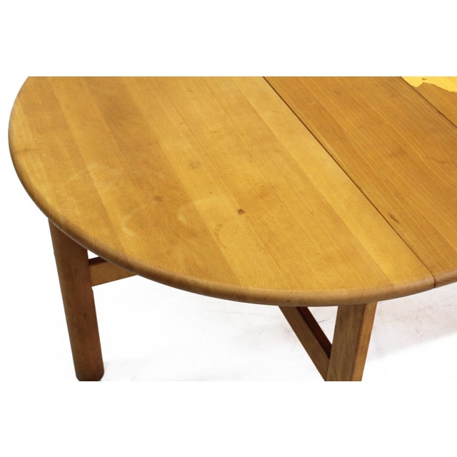 Mid-Century Modern Vintage Round Extendable Dining Table in Wood, 1960s For Sale - Image 3 of 8