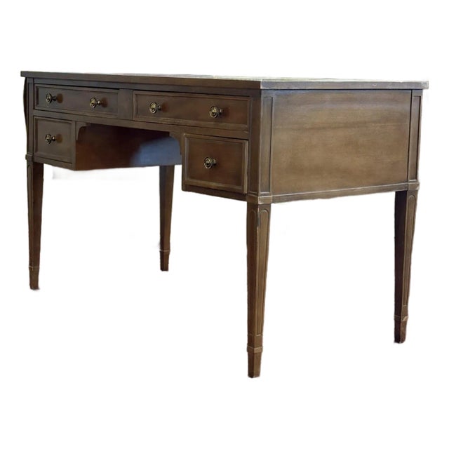 Vintage 1970s Traditional American of Martinsville Desk For Sale