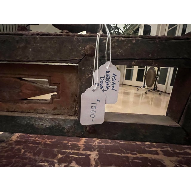 Mid 19th Century Antique Chinese Wedding Dowry Box For Sale In Los Angeles - Image 6 of 10