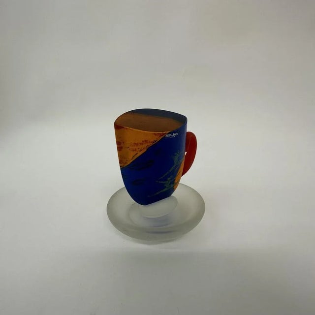 Tea Cup and Saucer by Kjell Engman for Kosta Boda, Sweden, 1980s, Set of 2 For Sale - Image 6 of 11