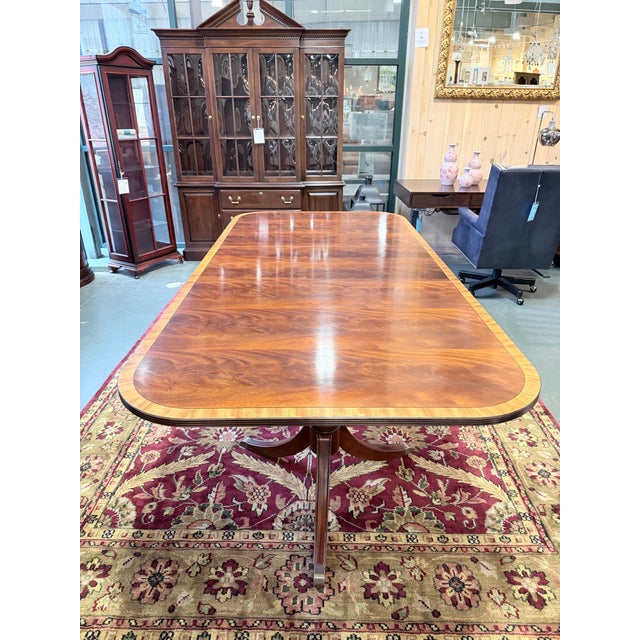 Early 21st Century Elegant Ethan Allen Abbot Pedestal Dining Set For Sale - Image 5 of 12