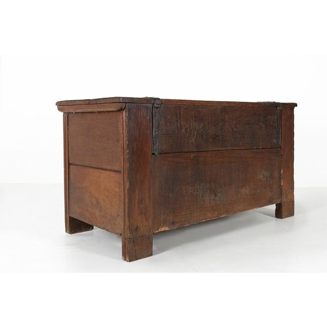 Antique William III Oak Trunk, 1700 For Sale - Image 13 of 14
