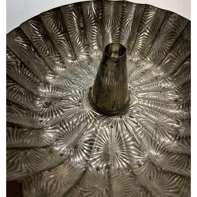 1940 Starburst Angel Food Cake Pan For Sale - Image 4 of 5