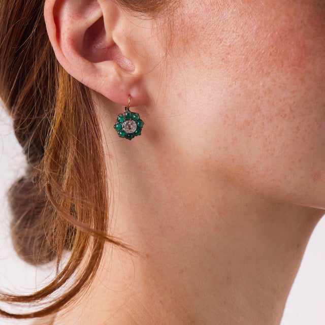 Late 19th Century Pair of Victorian 1.40 Carat Diamond Cabochon Emerald Gold and Silver Cluster Earrings For Sale - Image 4 of 5