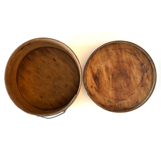 A Beautiful Authentic 19th Century Original Paint Handmade Kitchen Bail Handled Pantry Box For Sale - Image 11 of 13