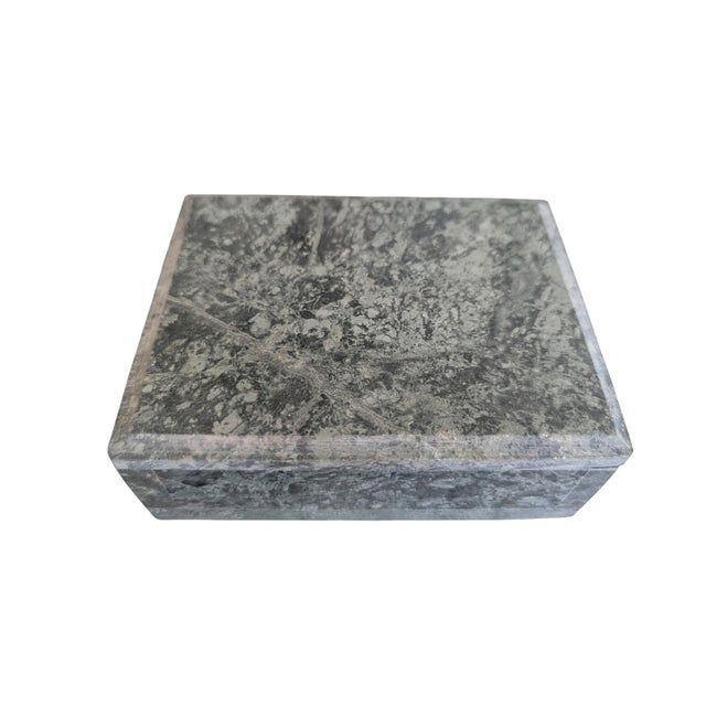 Stone Vintage Neoclassical Postmodern Green Marble Obelisk and Decorative Box- Set of 2 For Sale - Image 7 of 9