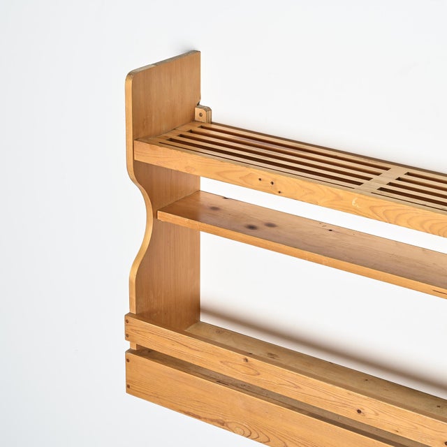 Pine Wall Shelf attributed to Charlotte Perriand for Les Arcs, 1800 For Sale - Image 9 of 14