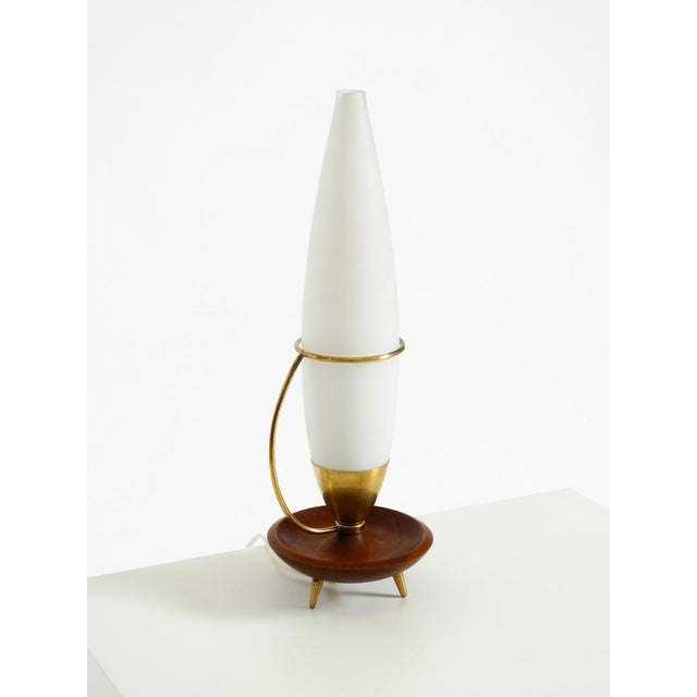 Metal Large Mid-Century Modern Table Lamp in Brass and Teak with Frosted Glass Shade, 1950s For Sale - Image 7 of 18