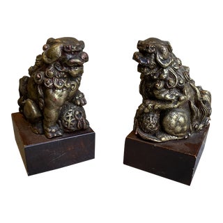 1970s Asian Foo Dog Wooden Base Bookends - a Pair For Sale